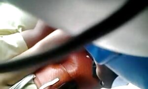 شاهزاده خانم جوان روی چمن عشق می ورزد سکسکیر تو کس