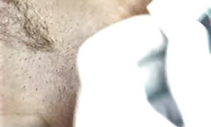 یک فاحشه زیبا با عکس کیر تو کون جوانان بزرگ لعنتی می شود
