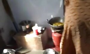 غرفه یک نوک سینه زیبا را روی مقعد می کوبد و سپس دهان خود عکسکون خارجی را می دهد