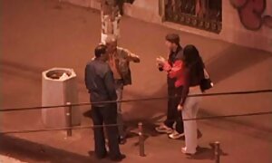 بچه ها در عکس کیر توی کوس همه جا ورزش می کنند