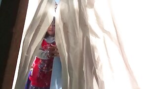 روی خروس بپر و در سوراخ عکس کیر کس وکون تکان می خورد